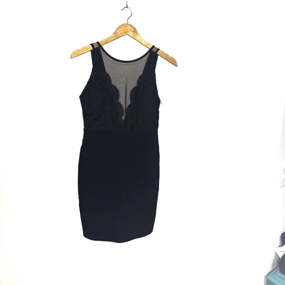 Lulu’s Black Sleeveless Dress